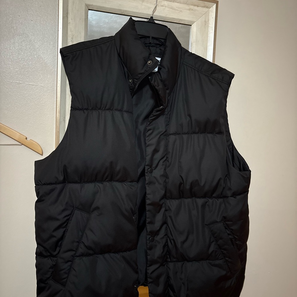 Old Navy Men's Dark Vest